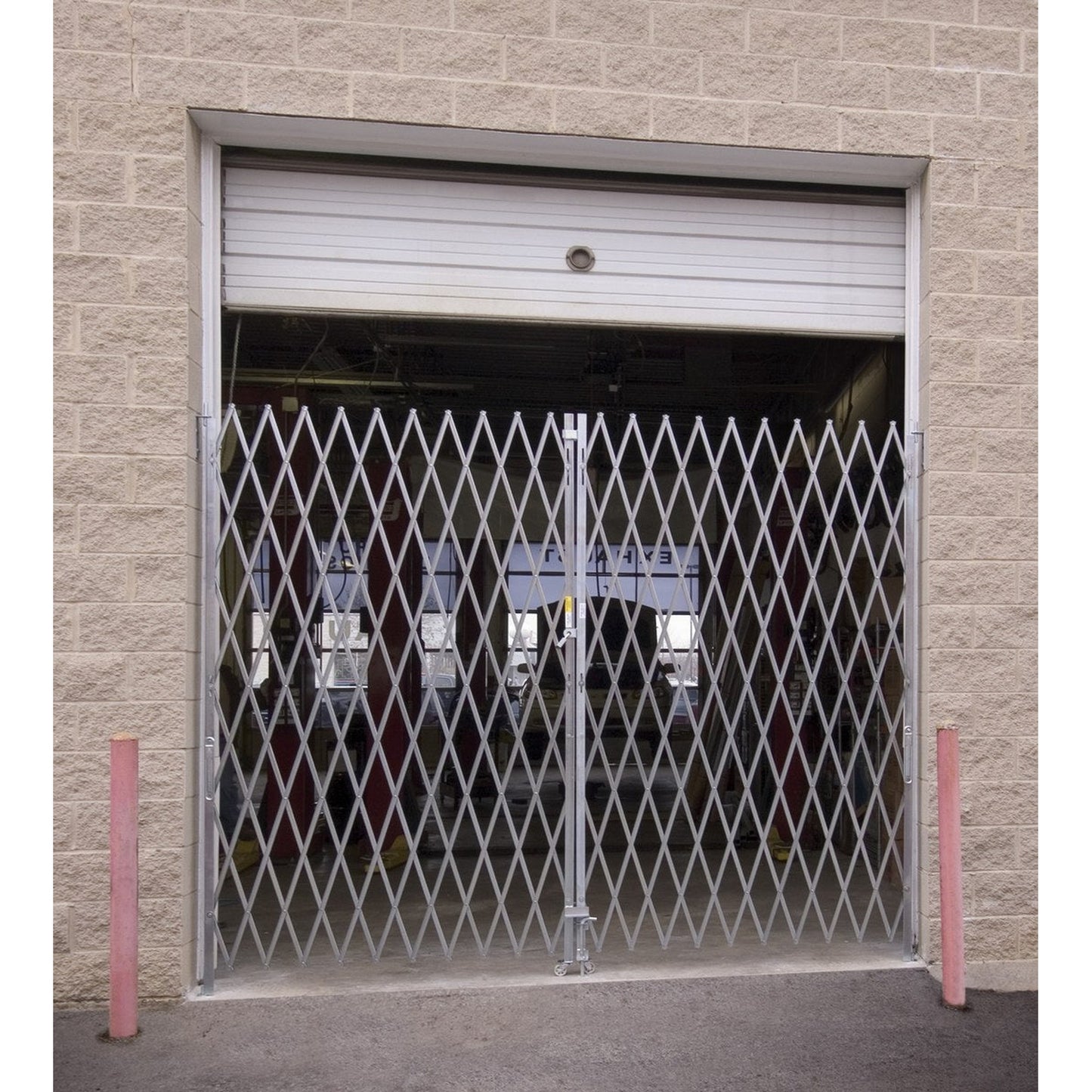 Double Fold Scissor Gate